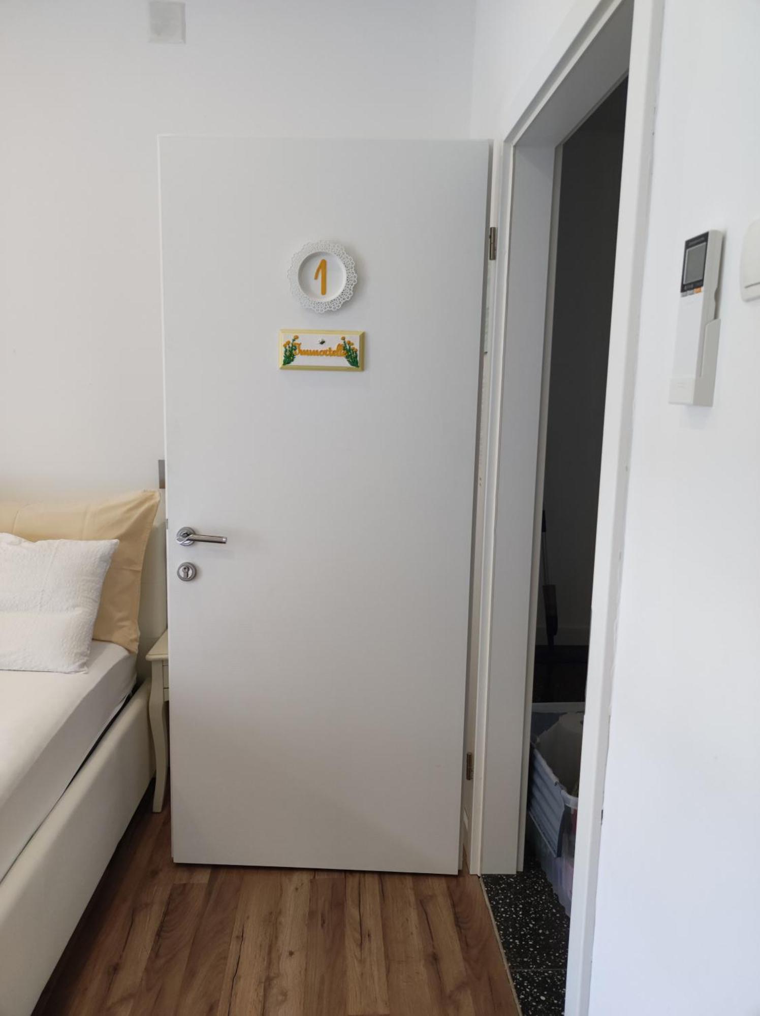 Apartments Krstulja Baška Δωμάτιο φωτογραφία