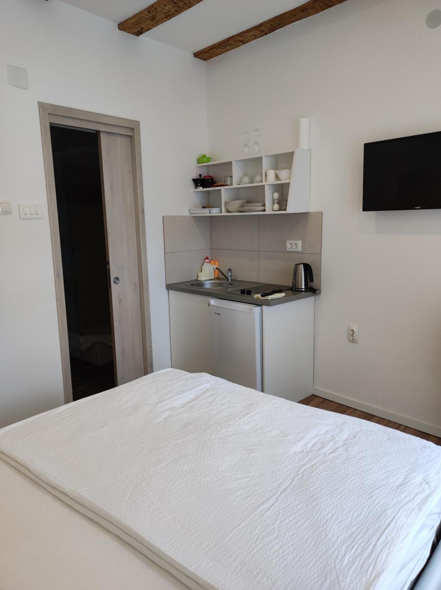 Apartments Krstulja Baška Δωμάτιο φωτογραφία