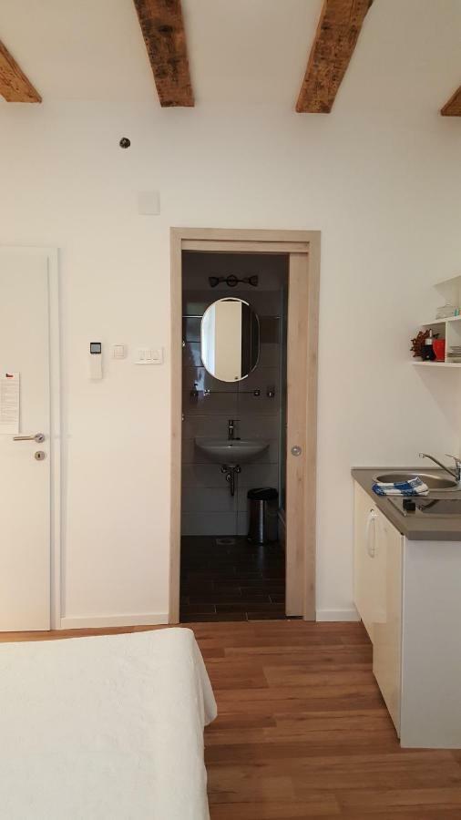Apartments Krstulja Baška Εξωτερικό φωτογραφία